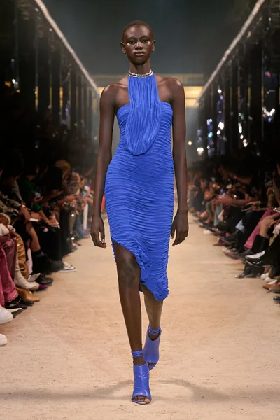 Look 44